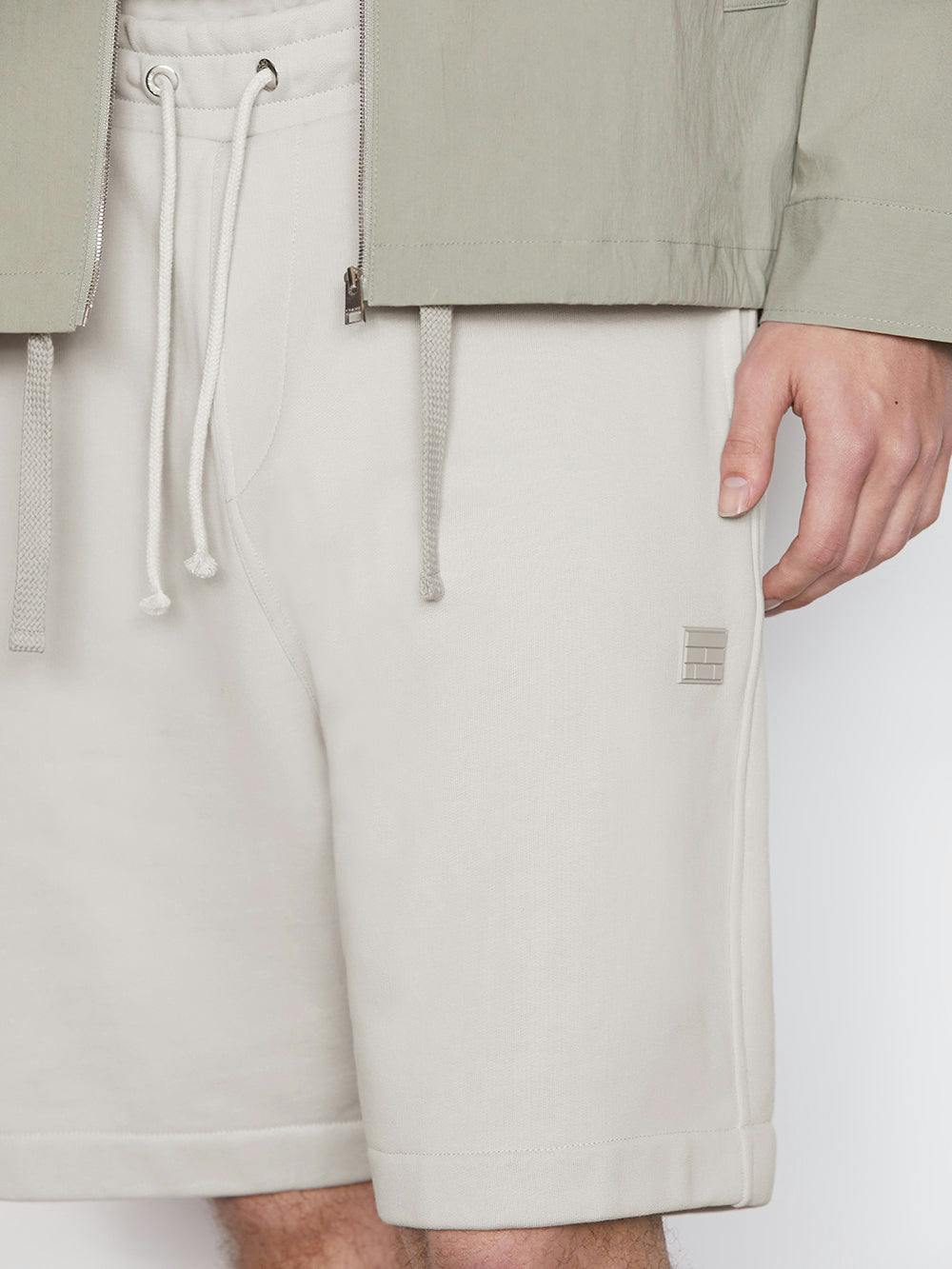 alt:size detail